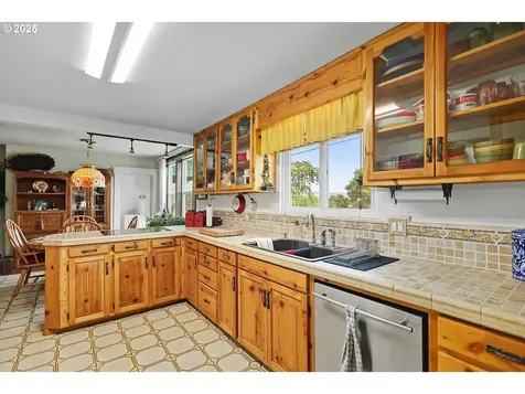 1022 E 10th Street The Dalles OR 97058