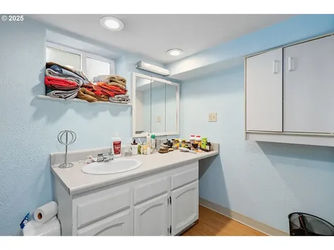 1022 E 10th Street The Dalles OR 97058