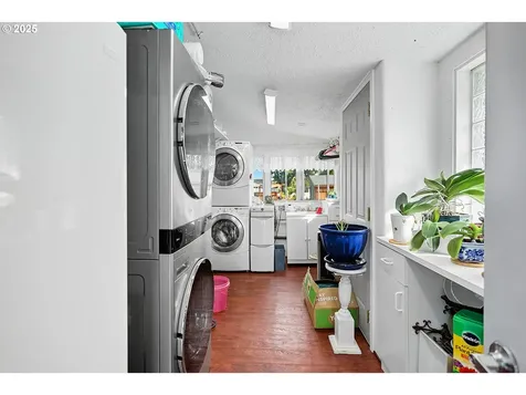1022 E 10th Street The Dalles OR 97058