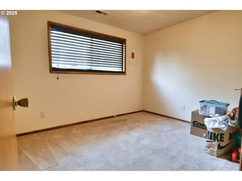 5902 NE 11th Avenue Portland OR 97211