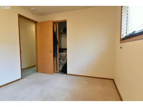 5902 NE 11th Avenue Portland OR 97211