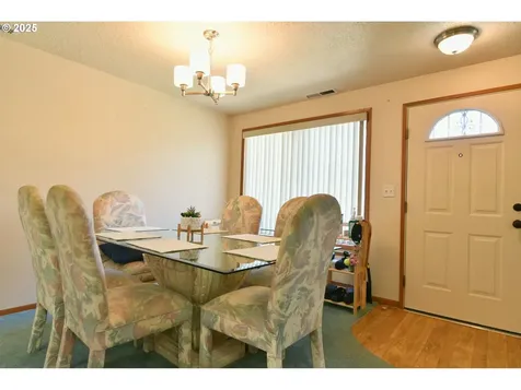 5902 NE 11th Avenue Portland OR 97211