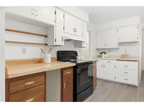 810 E 37th Avenue Eugene OR 97405
