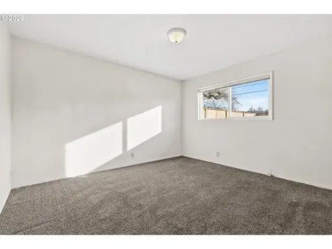 810 E 37th Avenue Eugene OR 97405