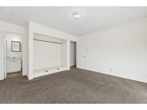 810 E 37th Avenue Eugene OR 97405