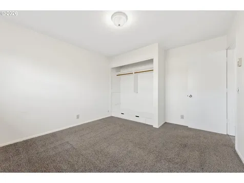 810 E 37th Avenue Eugene OR 97405