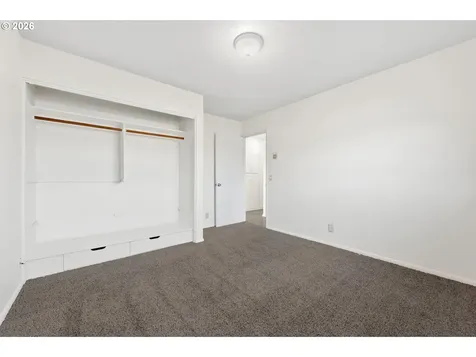810 E 37th Avenue Eugene OR 97405
