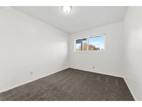 810 E 37th Avenue Eugene OR 97405