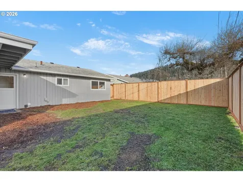 810 E 37th Avenue Eugene OR 97405