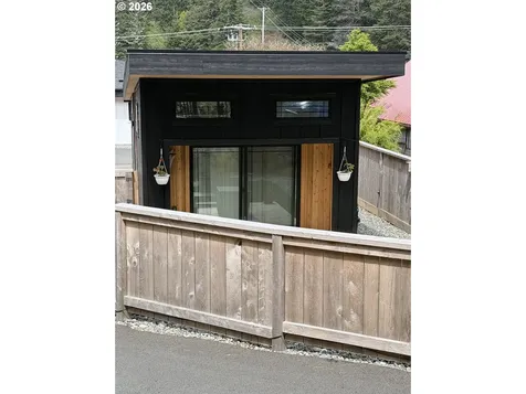 94254 11th Street Gold Beach OR 97444