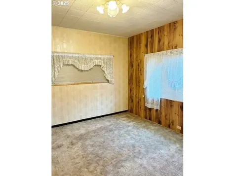 913 NW Ellis Avenue Pendleton OR 97801