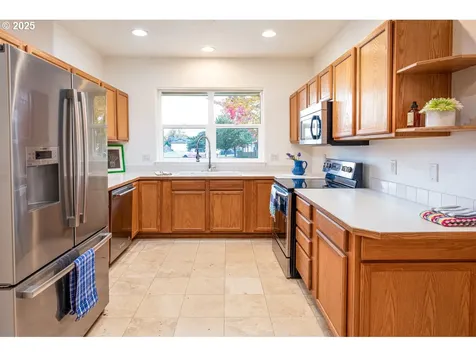 1299 Peets Court Eugene OR 97402