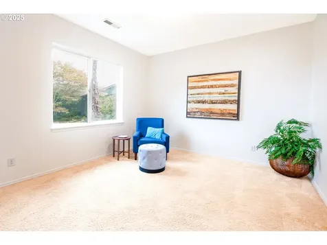 1299 Peets Court Eugene OR 97402