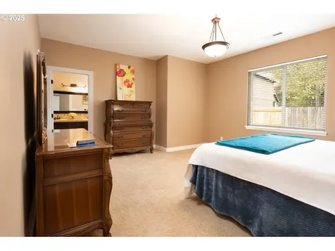 1299 Peets Court Eugene OR 97402