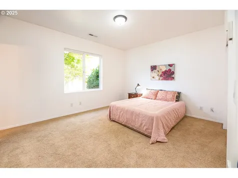 1299 Peets Court Eugene OR 97402