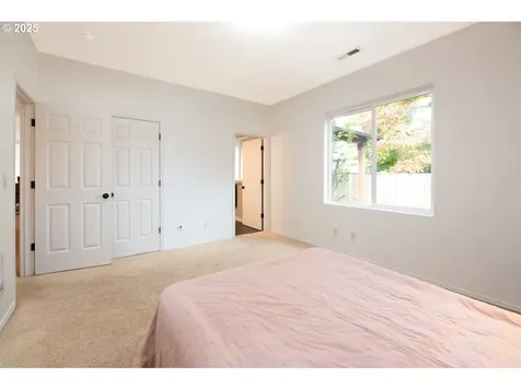 1299 Peets Court Eugene OR 97402