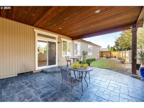 1299 Peets Court Eugene OR 97402