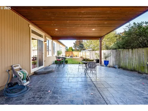 1299 Peets Court Eugene OR 97402