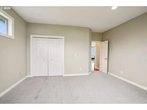 49 Essex Drive Kelso WA 98626