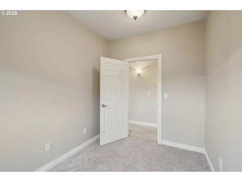 49 Essex Drive Kelso WA 98626