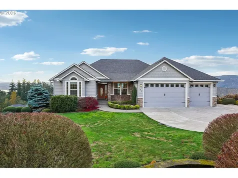 49 Essex Drive Kelso WA 98626
