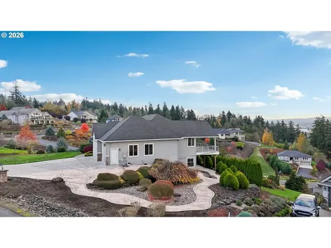 49 Essex Drive Kelso WA 98626