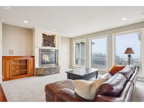 49 Essex Drive Kelso WA 98626