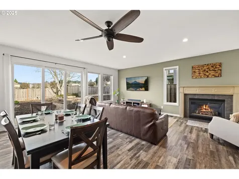 12021 SE Summer Place Clackamas OR 97015