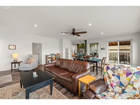 12021 SE Summer Place Clackamas OR 97015
