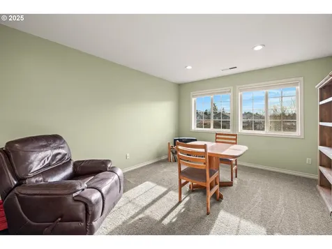 12021 SE Summer Place Clackamas OR 97015