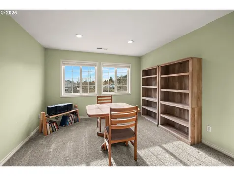 12021 SE Summer Place Clackamas OR 97015