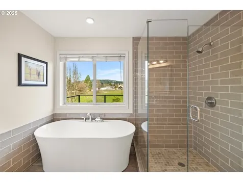 12021 SE Summer Place Clackamas OR 97015