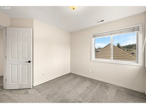 12021 SE Summer Place Clackamas OR 97015