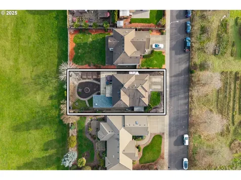 12021 SE Summer Place Clackamas OR 97015