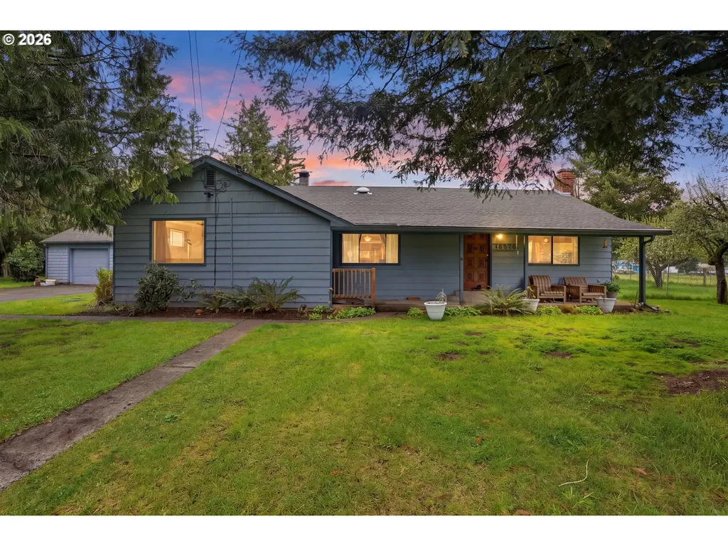 48974 SE Fairview Street Mill City OR 97360