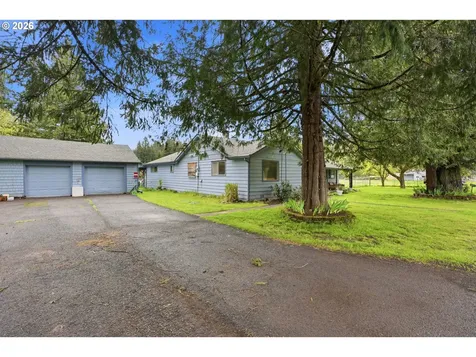 48974 SE Fairview Street Mill City OR 97360