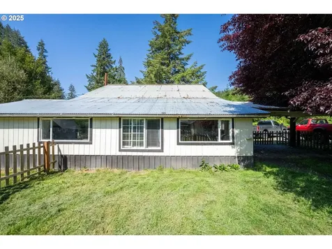99996 Lone Pine Lane Myrtle Point OR 97458
