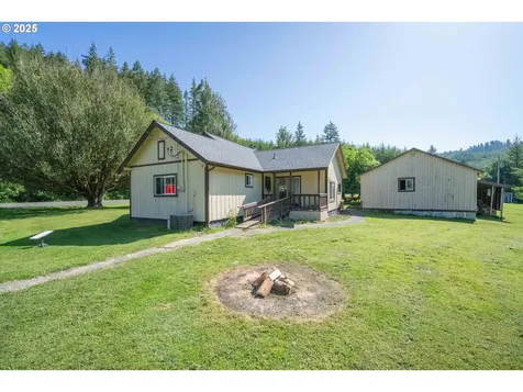 99996 Lone Pine Lane Myrtle Point OR 97458