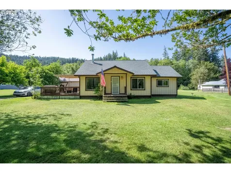 99996 Lone Pine Lane Myrtle Point OR 97458