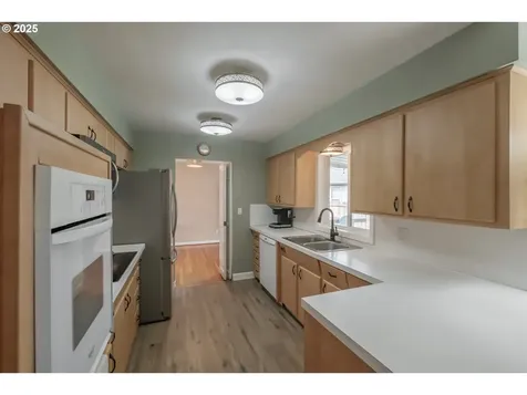 4092 Penny Drive S Salem OR 97302