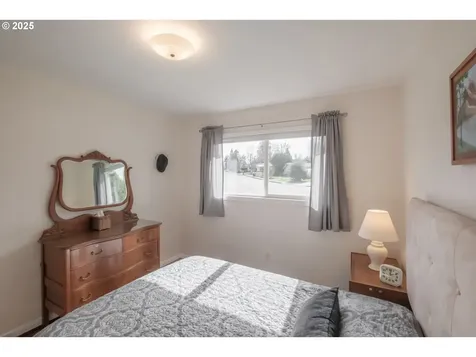 4092 Penny Drive S Salem OR 97302