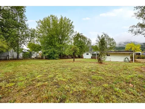 1048 Seeley Street Myrtle Creek OR 97457