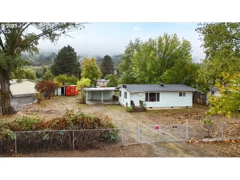 1048 Seeley Street Myrtle Creek OR 97457