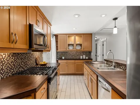 1775 Sunset Avenue West Linn OR 97068