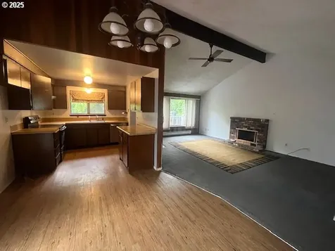 8304 SW Davies Court Portland OR 97223
