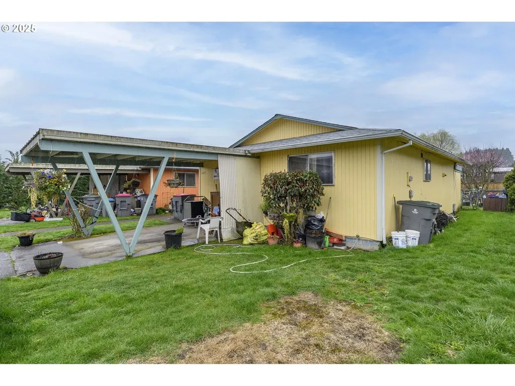 635 NW Fenton Street Mcminnville OR 97128