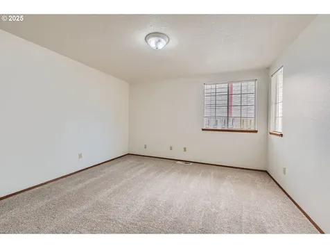 21122 NW Cannes Drive Portland OR 97229