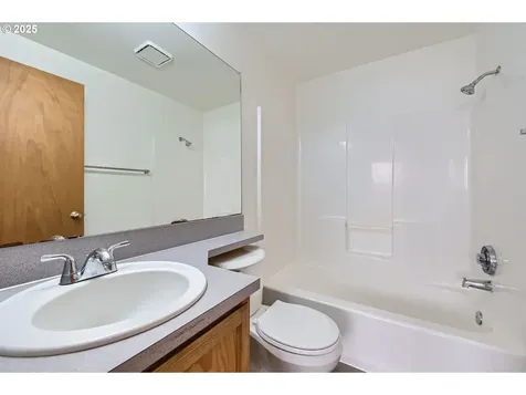 21122 NW Cannes Drive Portland OR 97229