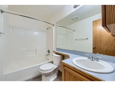 21122 NW Cannes Drive Portland OR 97229