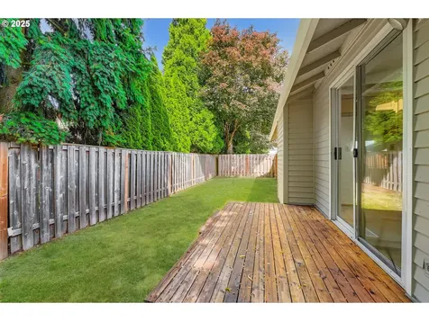 21122 NW Cannes Drive Portland OR 97229